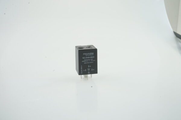 Switch-off Delayed Timer Relay 24V, 1...15min adjustable, no dry contact, retriggerable